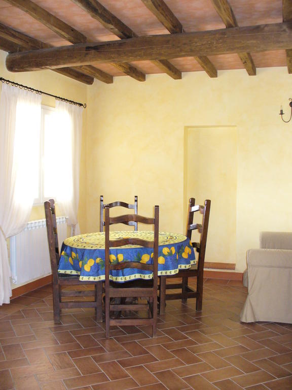 הוילה מנצ'יאנו Poggio Della Quercia חדר תמונה